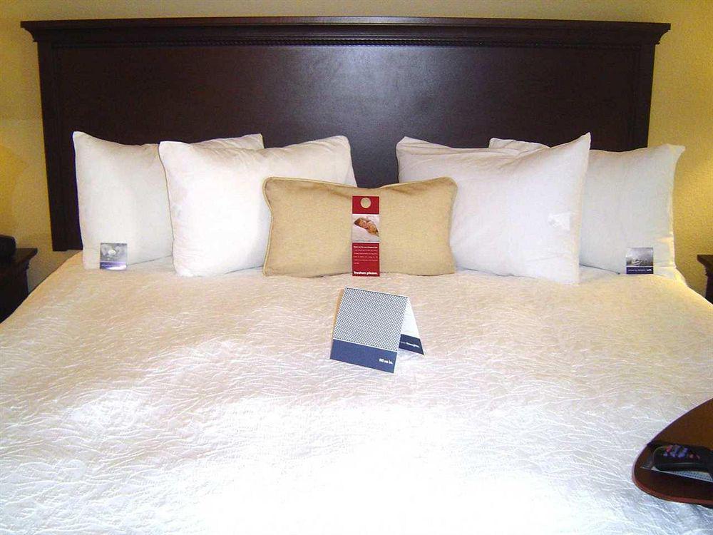 Holiday Inn Express Boston North-Woburn By Ihg מראה חיצוני תמונה