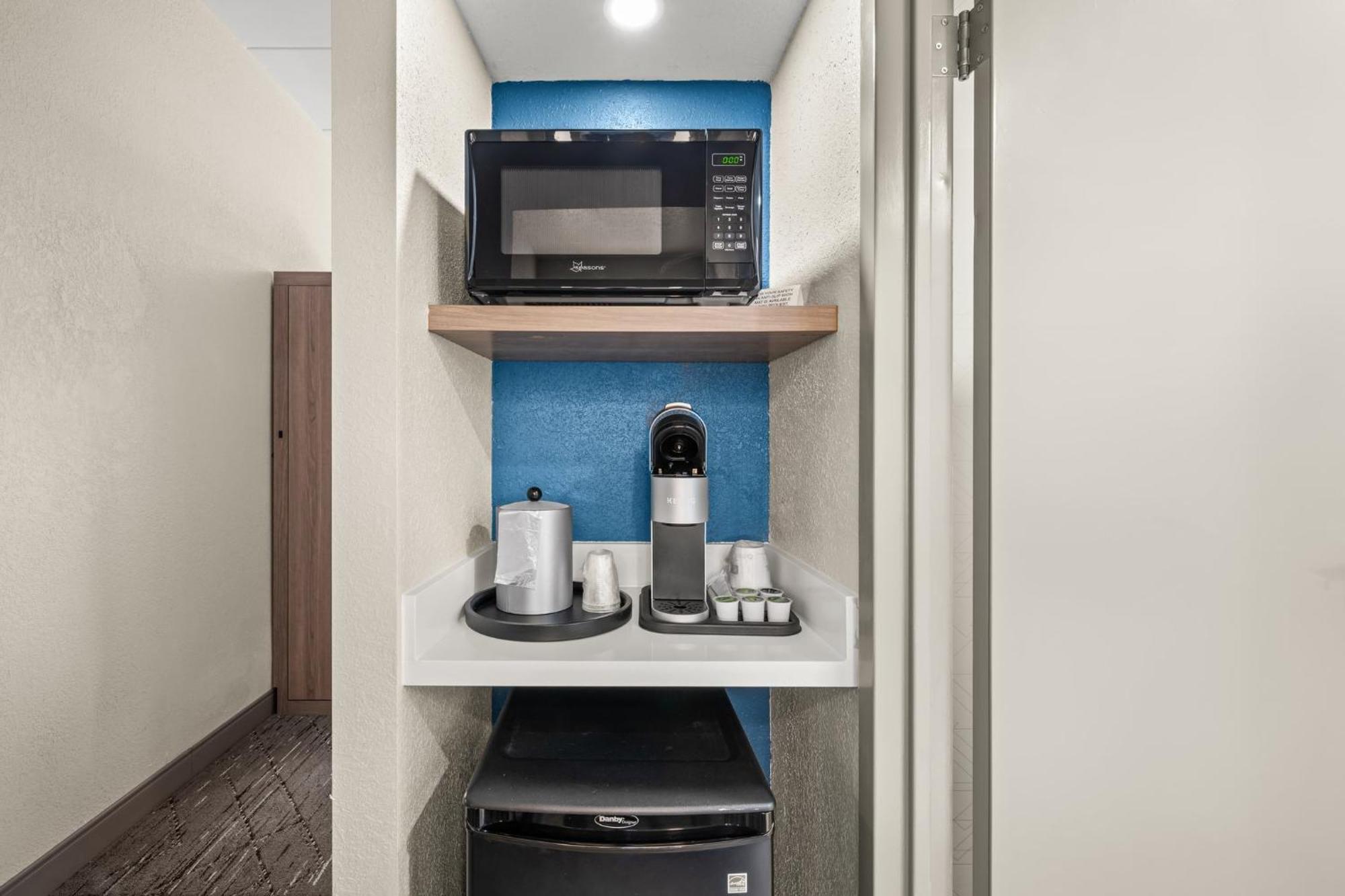 Holiday Inn Express Boston North-Woburn By Ihg מראה חיצוני תמונה